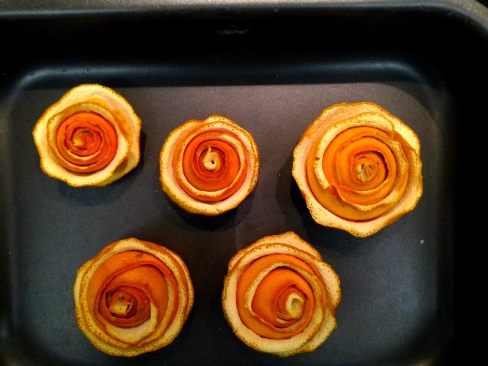 Розочки из апельсиновых корочек. Букет апельсиновых роз для украшения интерьера (12) (700x525, 181Kb)