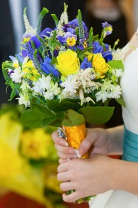 сине-желтый свадебный букет
