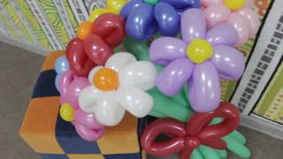 Букет разноцветных ромашек из шаров