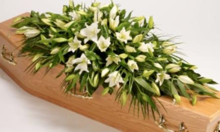какие цветы на похороны женщине