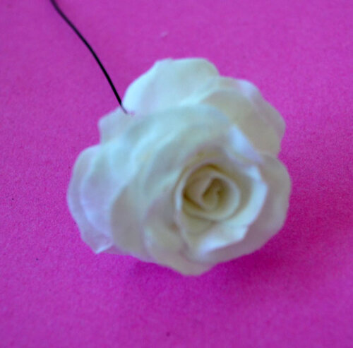 Веточка розы из полимерной глины