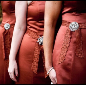 Броши на платья подружкам невесты -lulawed.com