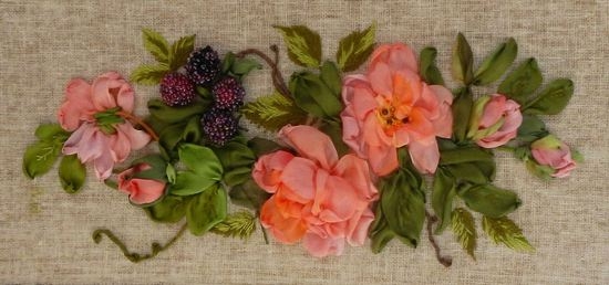 Вышивка лентами: лесные цветы