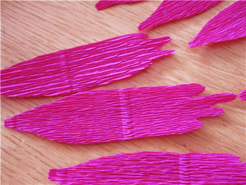 МК конфетных цветов из креп бумаги
