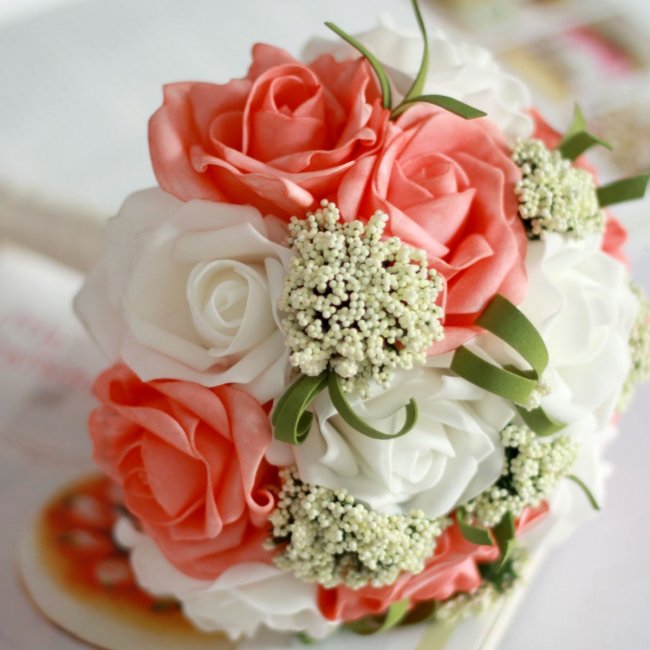 Букет невесты из шелковых цветов