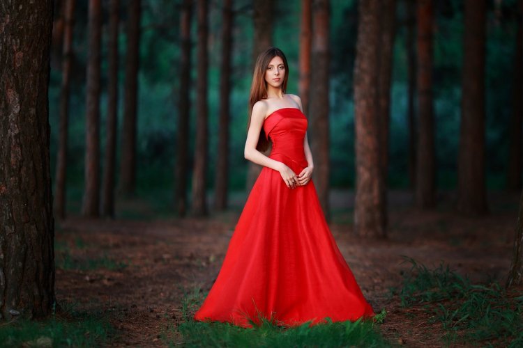 Красное свадебное платье - выбор ярких и смелых невест