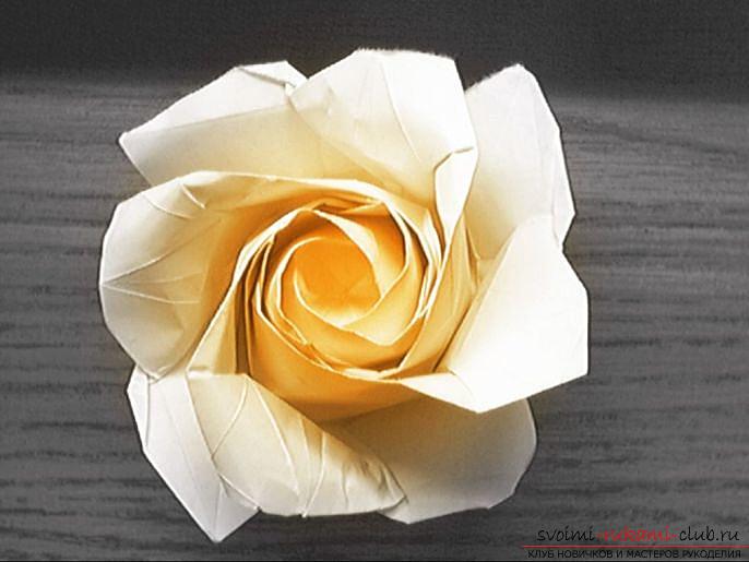 Оригами - роза из бумаги. Фото №2
