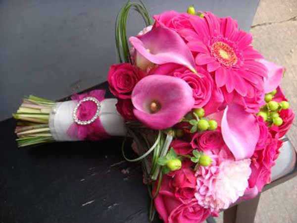 Розовый свадебный букет: выбираем самый романтичный!
