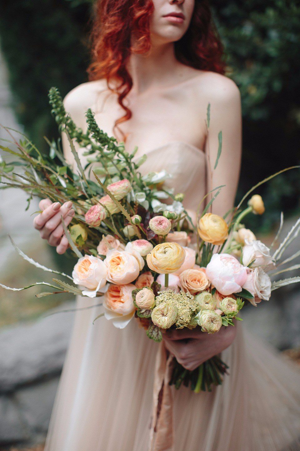 Осенние цветы в букете невесты